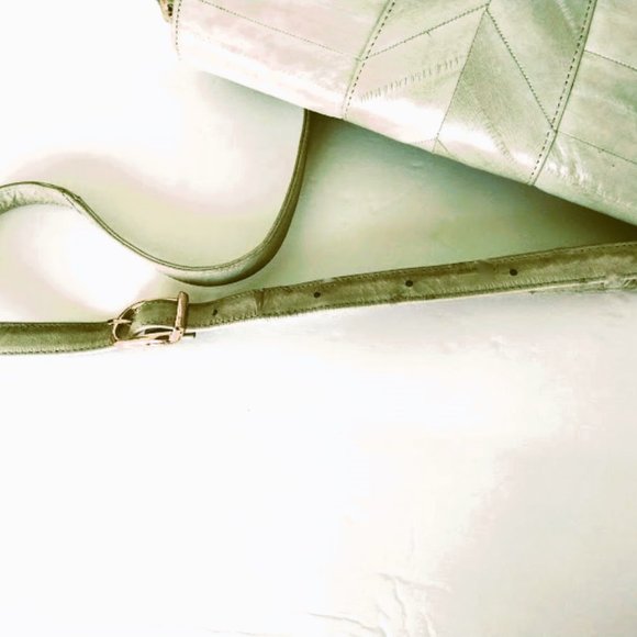 Korean Handmade Light Grey Eel Skin Crossbody - Picture 9 of 15